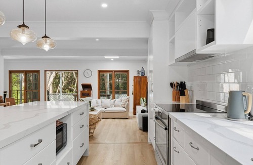 Forresters Beach House | Forries Beach Cottage