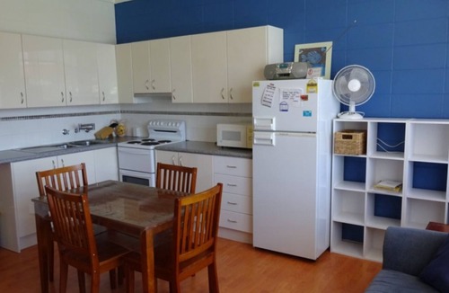 Forster Apartment | Forster Lodge 10: 1 BR, 1 BA Apartment in Forster, Sleeps 4