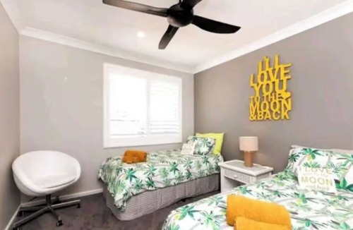 Tuncurry Villa | Forster Tuncurry - Just a walk away for 'Sandy toes, sun-kissed nose!'