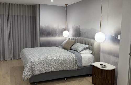 Hazelmere House | Four-Bedroom House Near Perth Airport
