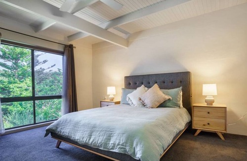 St. Andrews Beach House | Frankie Says Relax - Pet Friendly & WiFi