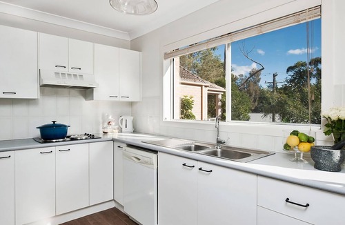 Mollymook Beach House | FREE NIGHT. Pay for 2 stay for 3