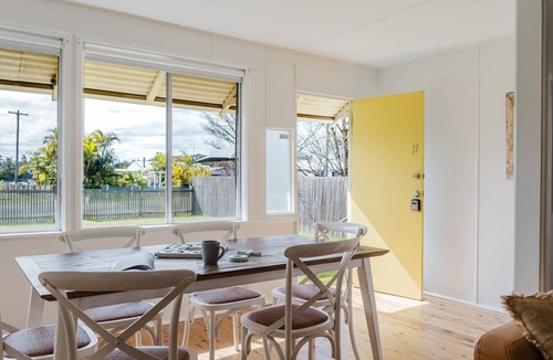 Lake Conjola House | FREE NIGHT. Pay for 2 stay for 3