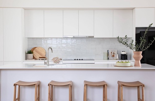 Narrawallee House | FREE NIGHT. Pay for 2 stay for 3