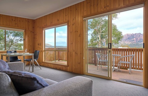 Coles Bay Apartment | Freycinet Sanctuary 4 - Freycinet Holiday Houses