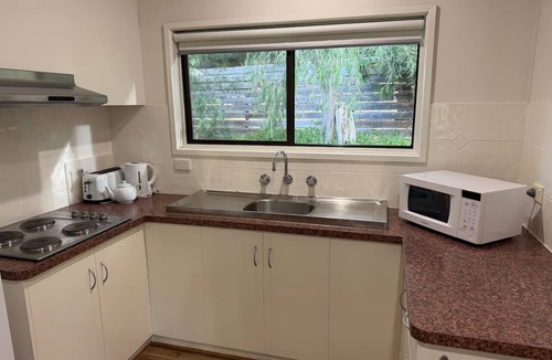 Halls Gap Cabin | Froggy’s Quarters Cabin 4 - Kangaroo
