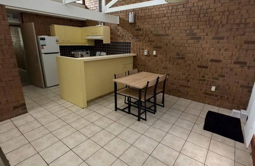 Pennington House | Fully Furnished 3 bedroom house