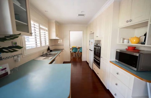 Gowrie House | Games house 3Bed 2 Bath Family Home