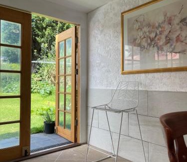 Engadine House | Garden View Entire Self Contained Guesthouse