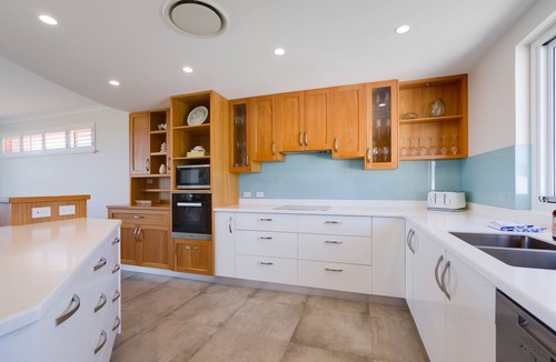 Geographe House | GEOGRAPHE SAILS - Luxury Beachfront Busselton