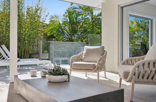 Korora House | Gerald's Break Away - Style and luxury with Pool