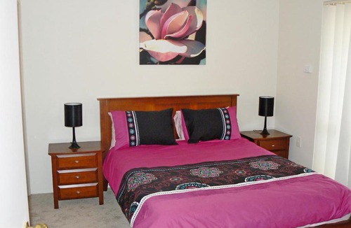 Wonthella House | Geraldton Luxury Retreat 2 with free Streaming