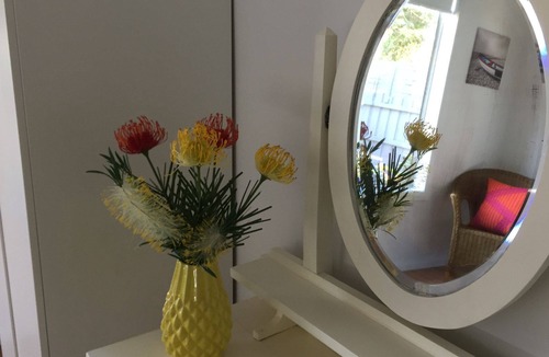 Safety Beach House | Giulia Beach House - Walk to Beach