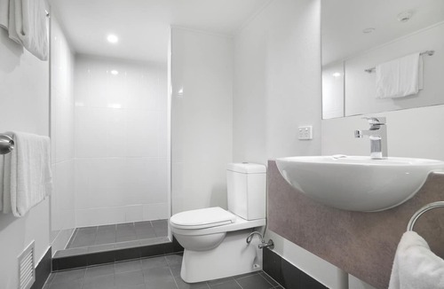 Gladstone Hotel | Gladstone Reef Hotel Motel