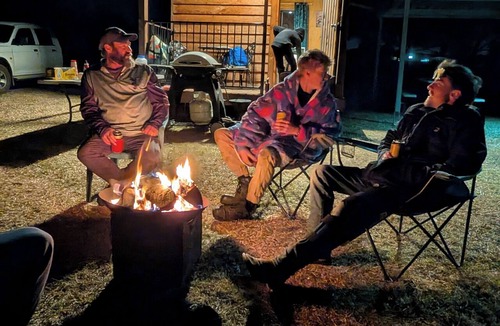 Undercliffe Apartment | Glamping @ Undercliff Farm