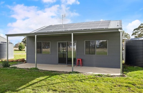 Forest Reefs House | Glenowrie Cottage - 1 King, 2 Singles Near Cadia
