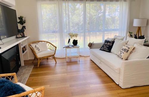 Yarra Glen House | Glenview Park Cottage and Farm Stay, Yarra Glen