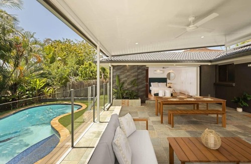Ashmore House | Gold Coast Oasis, 5BR Family Retreat, Pool