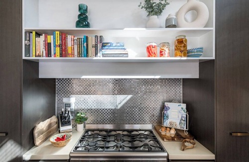 Apollo Bay Apartment | Good Times - Luxury beachfront home in the heart of town