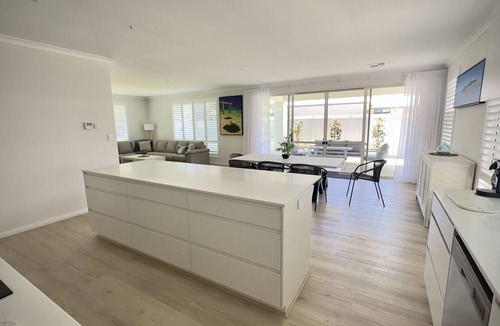 West Busselton House | GRACE - Timeless Style in Central Location