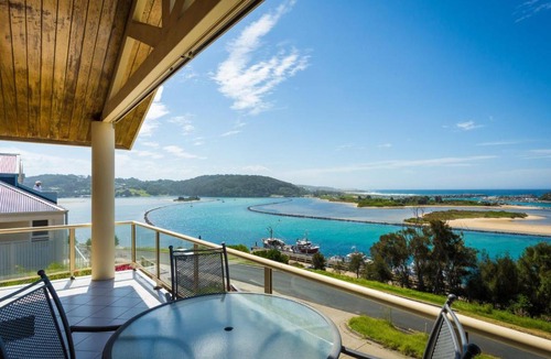 Narooma Apartment | Grand Pacific 1 Unit 3 - First Floor