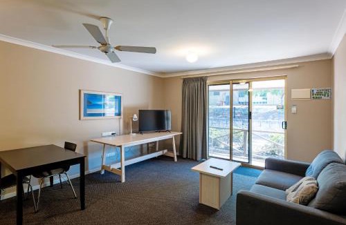 Centennial Park Apartment | Grandis 35