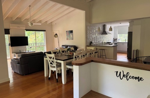 Noojee Apartment | Grandview retreat | Riverside Farmstay escape