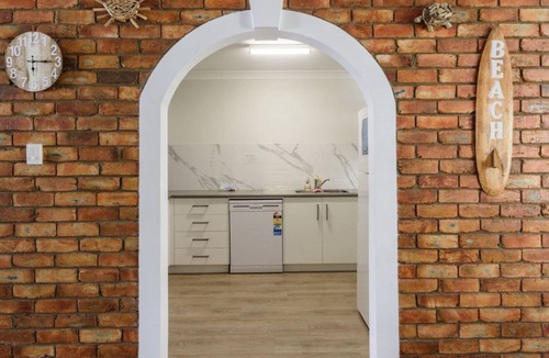 Bongaree Apartment | Great Location Close to Waterfront
