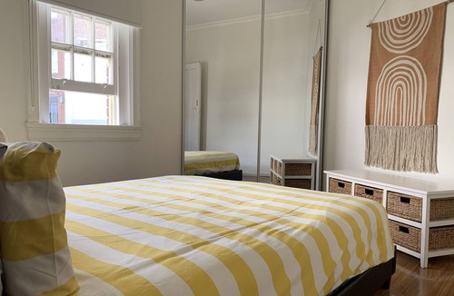 Woolloomooloo Apartment | GREAT VALUE 1 BEDROOM, SUPER CENTRAL!!