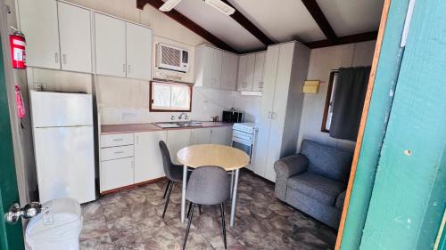Griffith Other | Griffith Tourist Caravan park