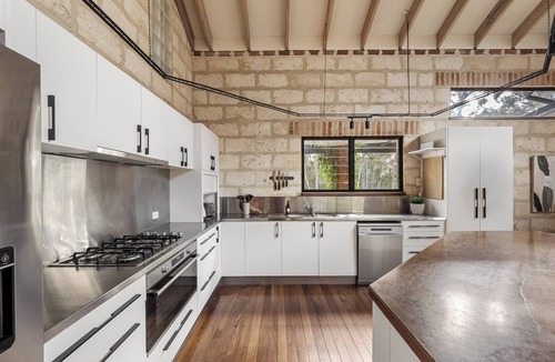 Burnside House | Grumblebum Cottage - A cottage full of character in rural Margaret River, inspired by the original l