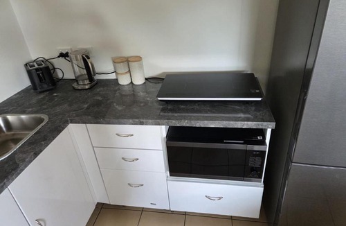 Kingston House | Guest Unit