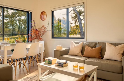 Coles Bay House | Gumleaf