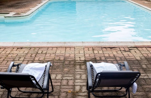 Cayenne Apartment | ♣ Guyanese Secret Garden ♣ Pool ♣ Fiber ♣ Private garden with tent♣