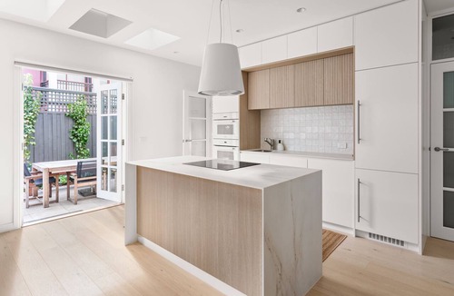 City of Bayside House | Hampton Beach Pearl - A stunning architecturally designed townhouse