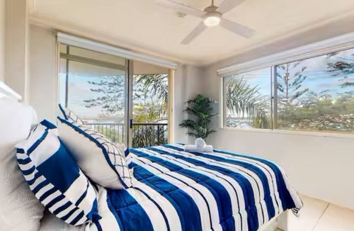 Biggera Waters Apartment | Hampton Beachside Apartment