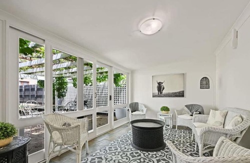 Bathurst House | Hamptons House - Scandi Heritage Charm