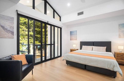 Victor Harbor Apartment | Harborview Modern 4 Bedroom Apartment 8F