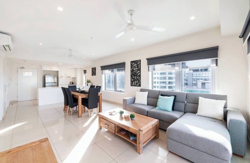 Darwin City Centre Apartment | Harbour Hush Poolside Central Base near Waterfront