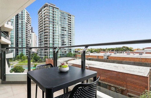 Hamilton Apartment | Harbourside is a stunning 1-bedroom apartment in a top harbourside