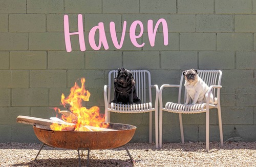Sanctuary Point House | Haven is 80m from the water - modern spacious, pet friendly & ideally located.