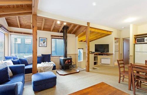 Dinner Plain Apartment | HAY SHED Chalet, alpine-getaways