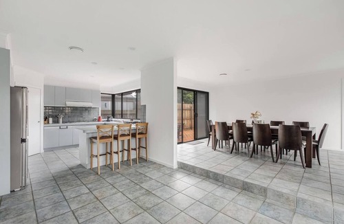 Safety Beach House | Hearthstone Haven Spacious Beachside Group Getaway