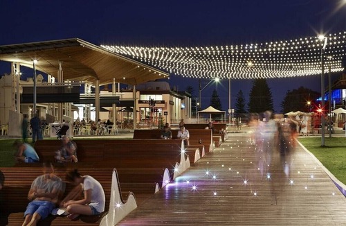 Henley Beach House | Henley Beachfront Home + Sauna, 150m From Square!