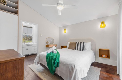 Woodbridge House | Heritage Haven - A Sepal Stay