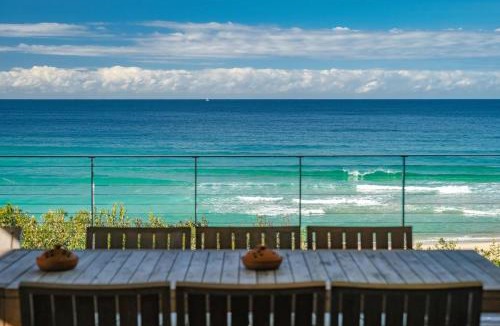 Blueys Beach House | Heron House - Beachfront Blueys Beach