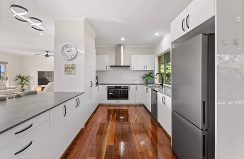 Craignish House | Hervey Bay Coastal 4-Bed Family House Near Beach