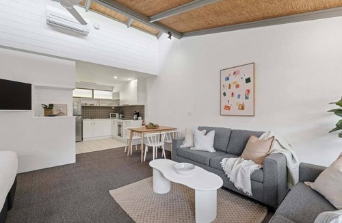 Korora Resort | Hibiscus Villa - Pet Friendly, Spacious beachfront studio, private courtyard