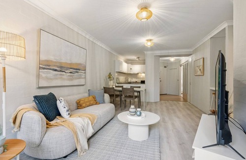 Perth Apartment | Hidden City Oasis with Resort Pool