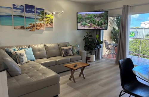 Mooroobool Apartment | Hidden Gem Condo in the heart of Cairns City. Free Parking